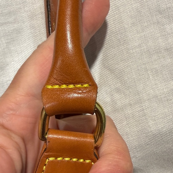 Dooney & Bourke Pebble Hobo Bag & matching wallet - Picture 13 of 13